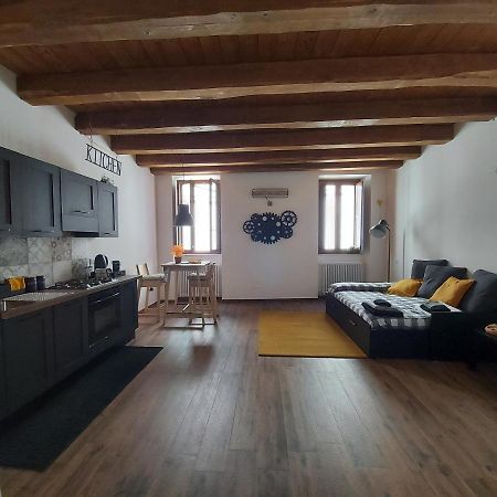 Il Caddi - Caratteristico Monolocale In Pieno Centro Storico Apartment L'Aquila Luaran gambar