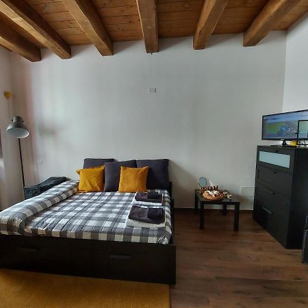 Il Caddi - Caratteristico Monolocale In Pieno Centro Storico Apartment L'Aquila Luaran gambar