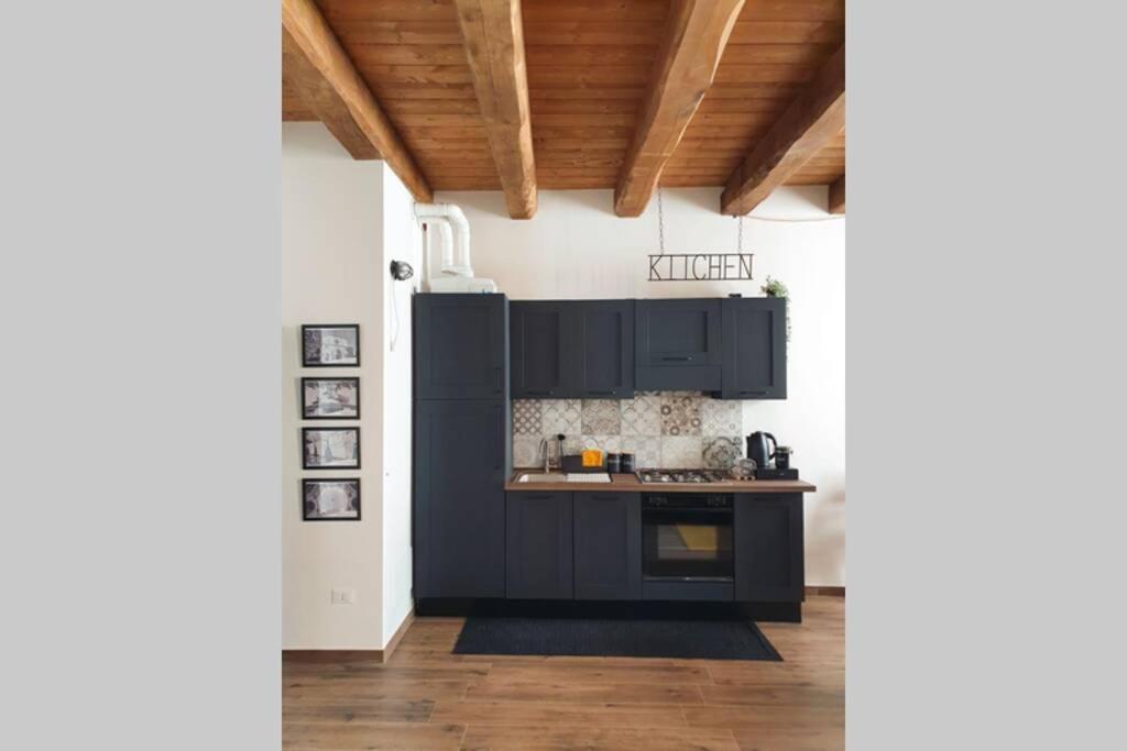Il Caddi - Caratteristico Monolocale In Pieno Centro Storico Apartment L'Aquila Luaran gambar
