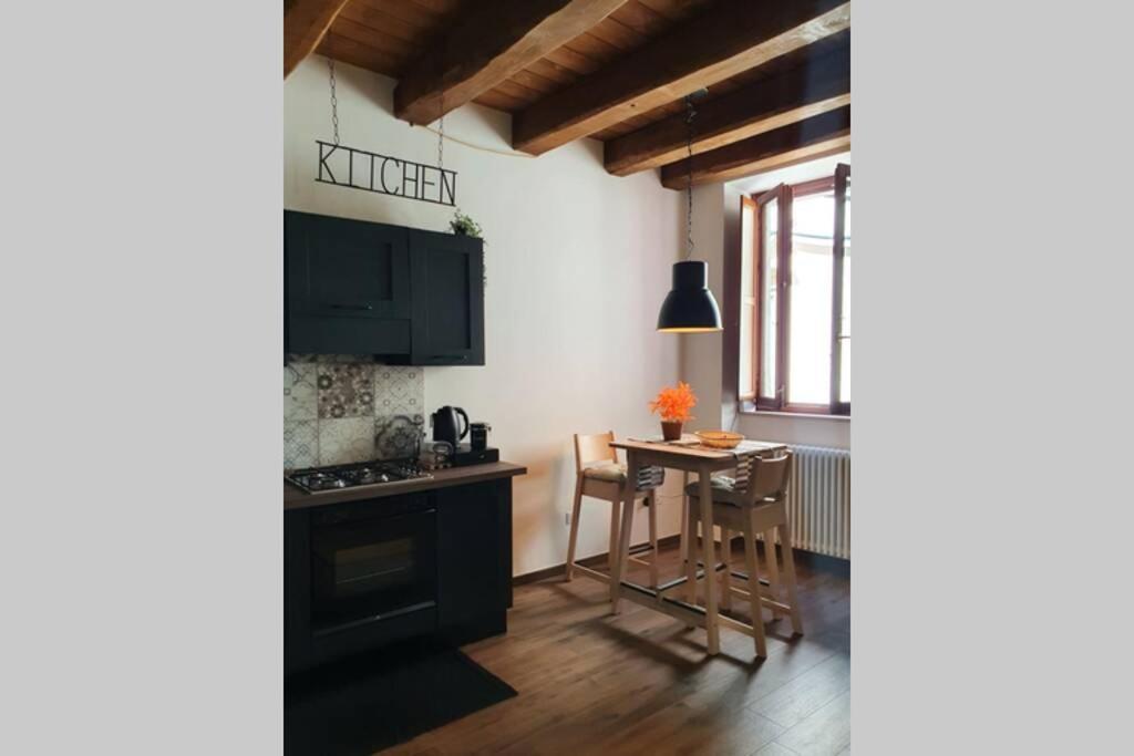 Il Caddi - Caratteristico Monolocale In Pieno Centro Storico Apartment L'Aquila Luaran gambar